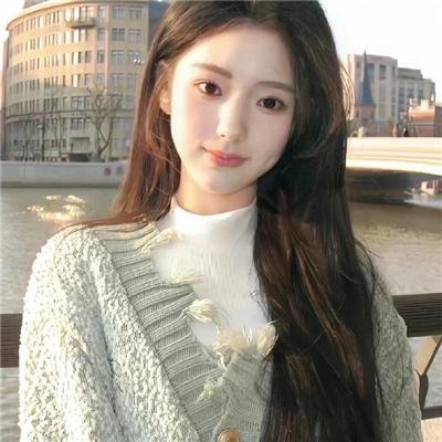 推手推车的男人